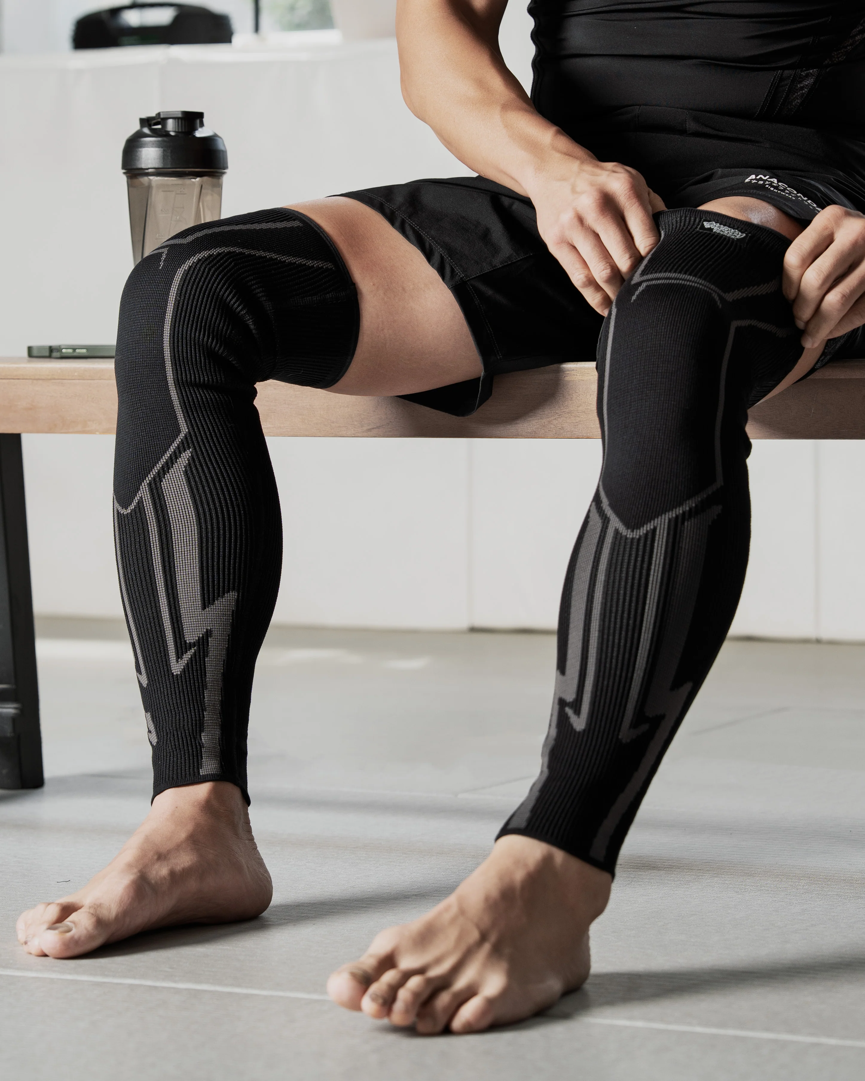 Anaconda Leg Support Sleeve - Image 6