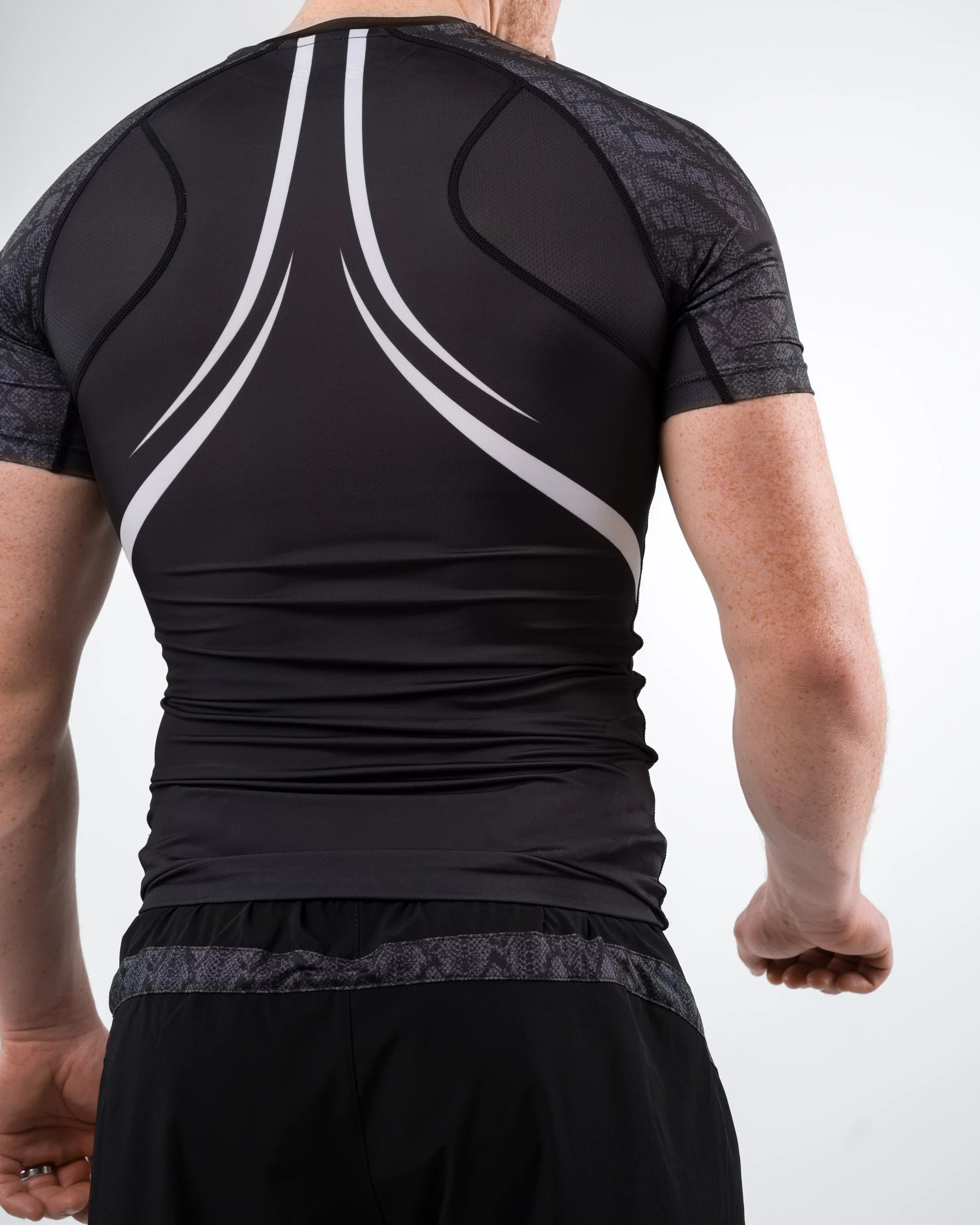 X-Vent Short Sleeve Rashguard - Image 7